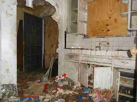 19310 St Aubin (9)_m.jpg